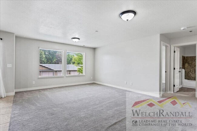 Foto del edificio - Beautiful 3 Bed 2 Bath Condo in Layton