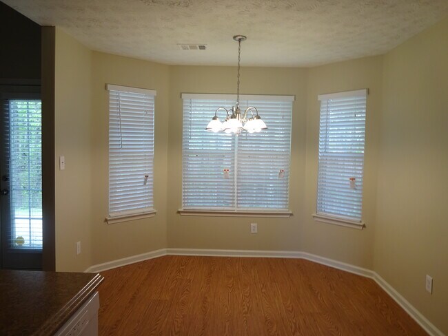 Foto del edificio - 361 Ash Trace Ln