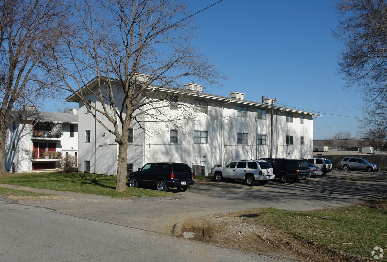 Primary Photo - 3416 Gertrude St