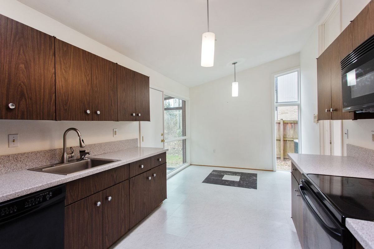 Foto del edificio - 5700 Chapman Mill Dr