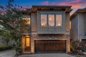 Building Photo - 308 Grove St