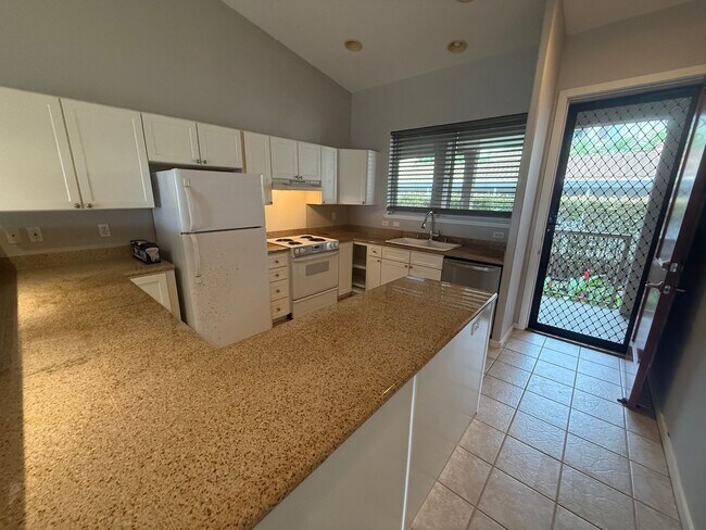 Foto del edificio - 75-346-346 Hualalai Rd