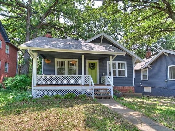 Foto del edificio - Charming 2-Bedroom Home minutes from everything!