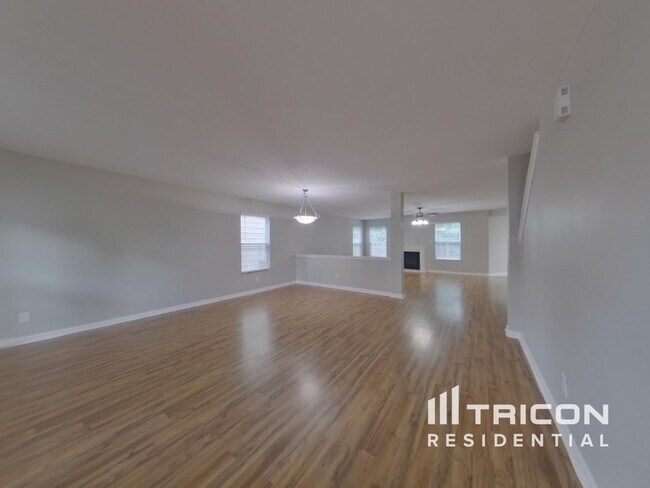 Building Photo - 1406 Waterlily Lane Charlotte NC