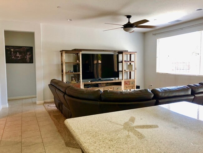 Building Photo - $2,295 Temperance & Shields, 3 Bedroom Hom...