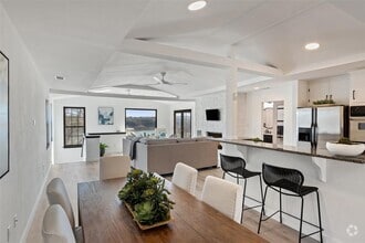 Building Photo - 1201 Lakeshore Dr