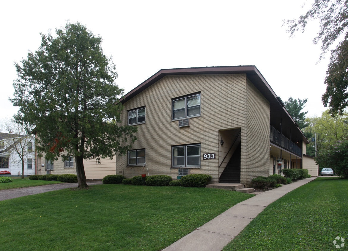 Building Photo - 933-939 Barland St