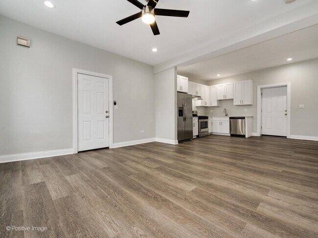 Foto del edificio - 2168 N Talman Ave