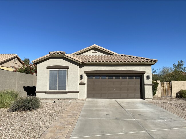 Building Photo - 2916 W Windsong Dr