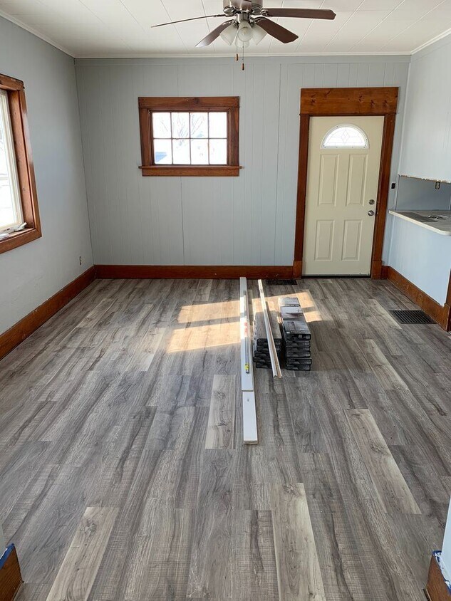 Building Photo - 4 br, 1 bath House - 3085 310th Street