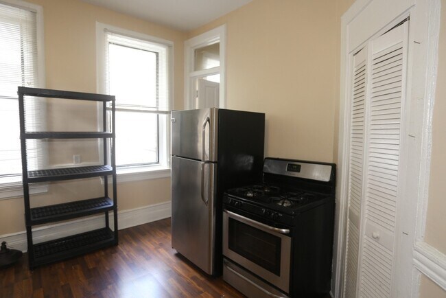 Foto del edificio - 2269 N Lincoln Ave
