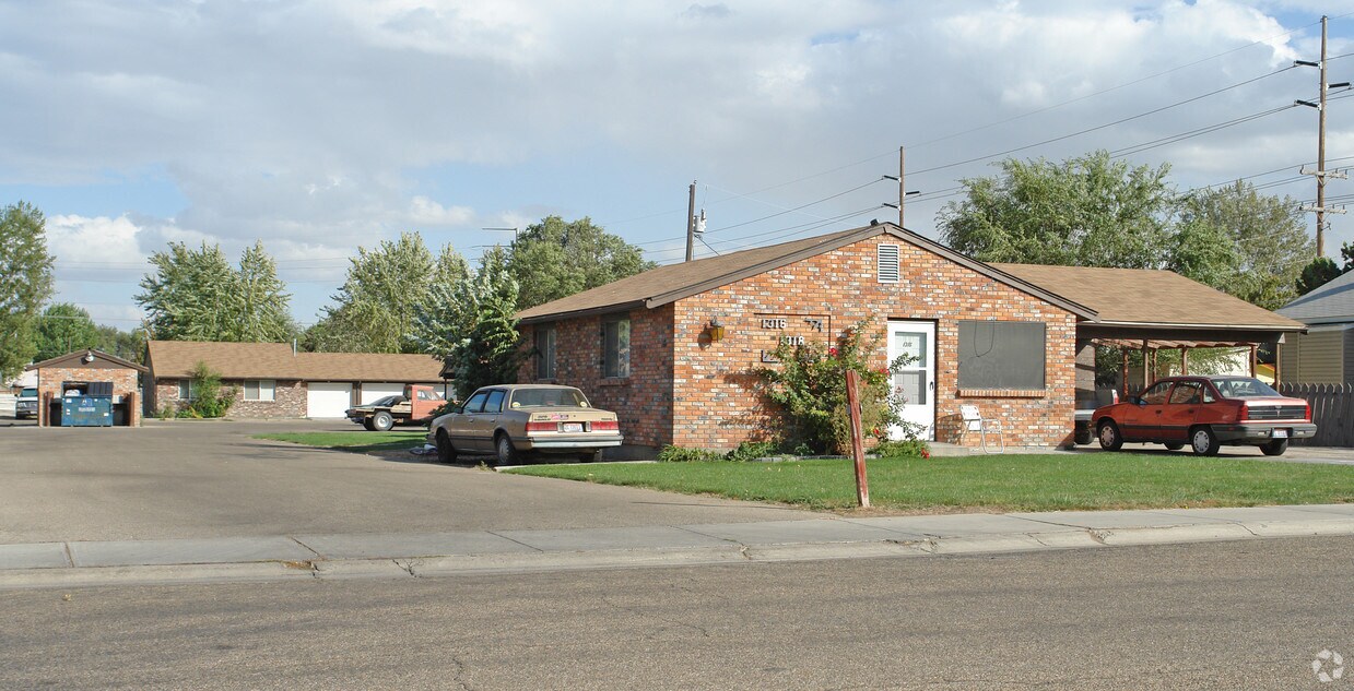 Building Photo - 1310 Garland St