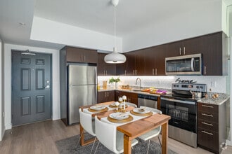 Interior Photo - Amelia