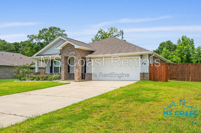 Building Photo - 15236 Cypress Way