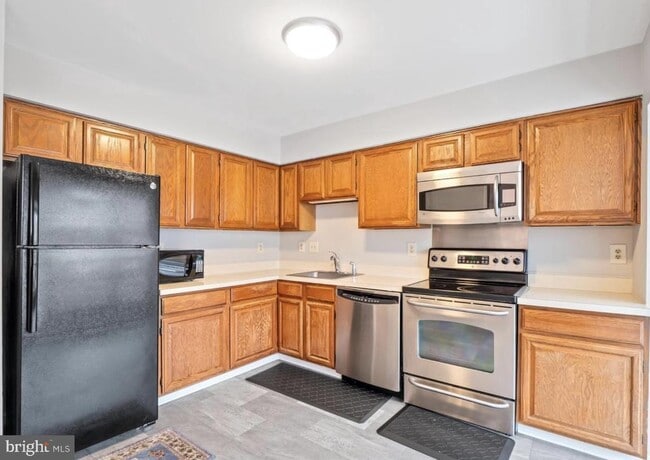 Foto del edificio - 6627 Westbury Oaks Ct