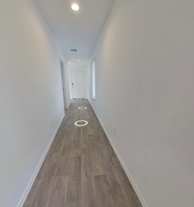 Building Photo - 2434 Moraine Vly Dr