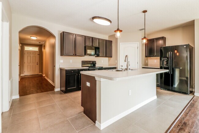 Building Photo - 4255 Bramblewood Loop