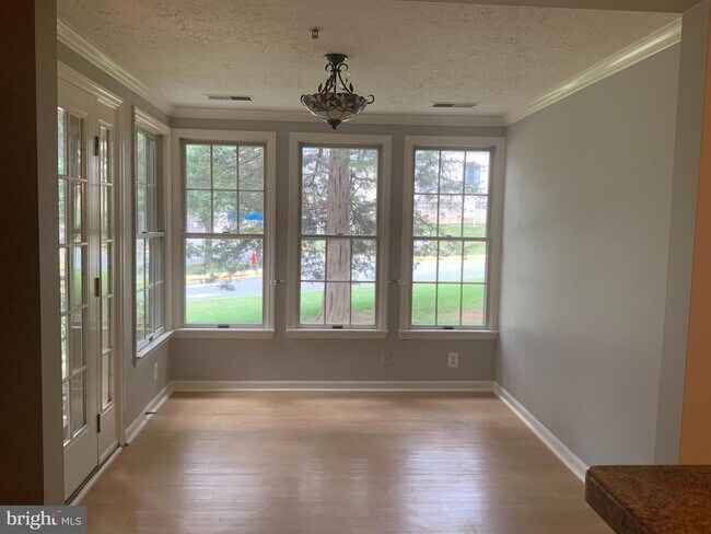 Foto del edificio - 13113 Briarcliff Terrace