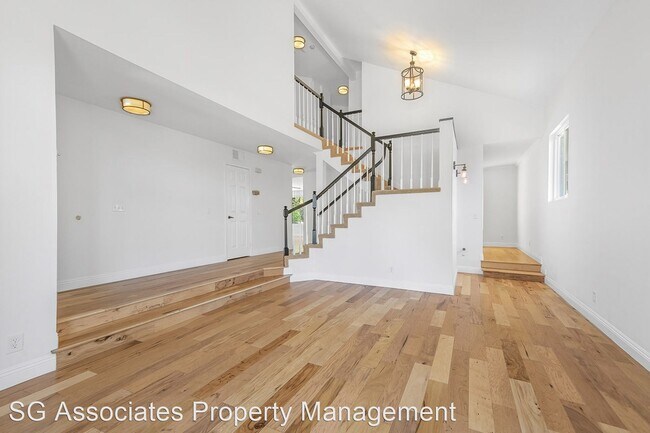 Building Photo - 4 br, 2.5 bath House - 720 Oak Branch Drive