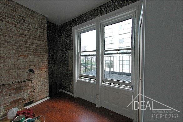 Building Photo - Gorgeous Studio in Historic Brooklyn heights!