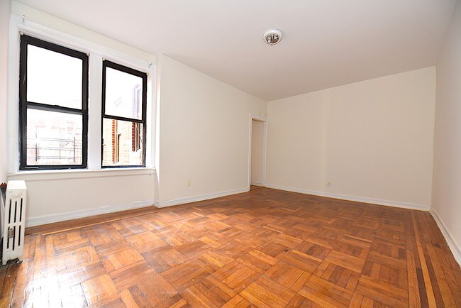 Building Photo - 1729 Walton Ave