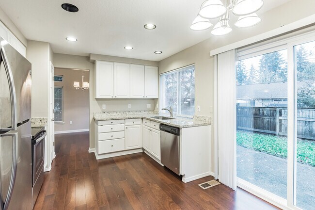 Foto del edificio - 434 SW 211th Ave