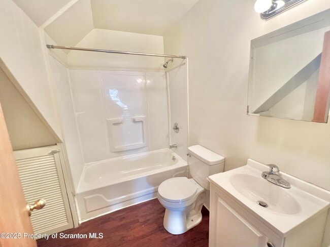 Foto del edificio - 1930 Boulevard Ave