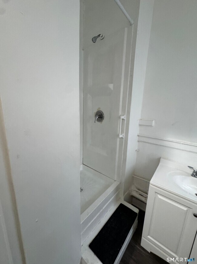 Foto del edificio - 86 Pequonnock St