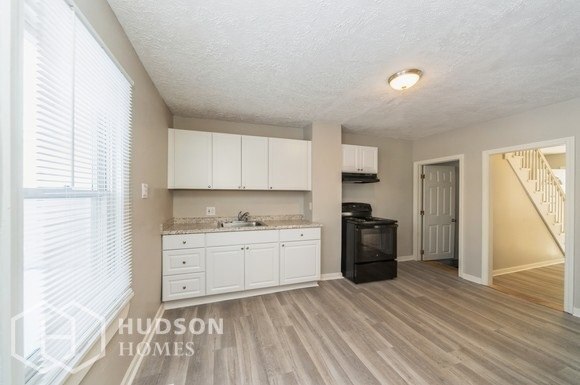Building Photo - NOW AVAILABLE! - 44 Mill Street Unit B, WA...