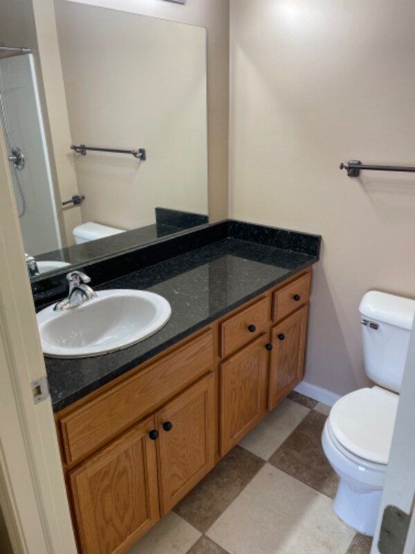 Building Photo - 43058 Burlington Dr