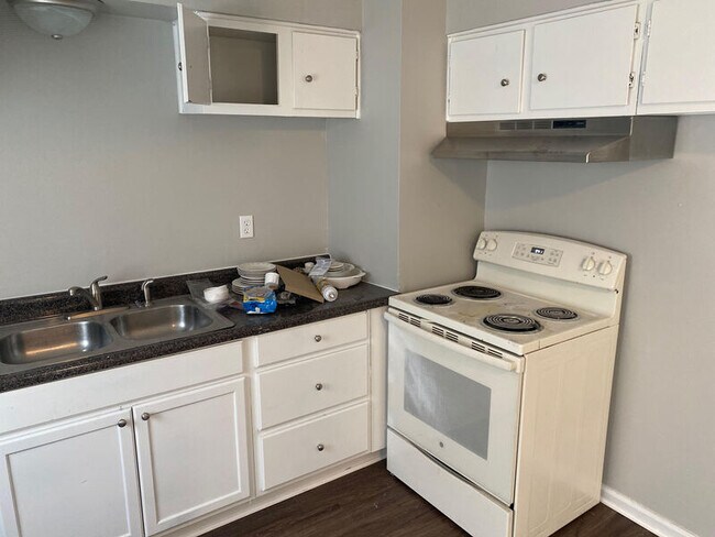 Building Photo - 3712 Canary Cove W