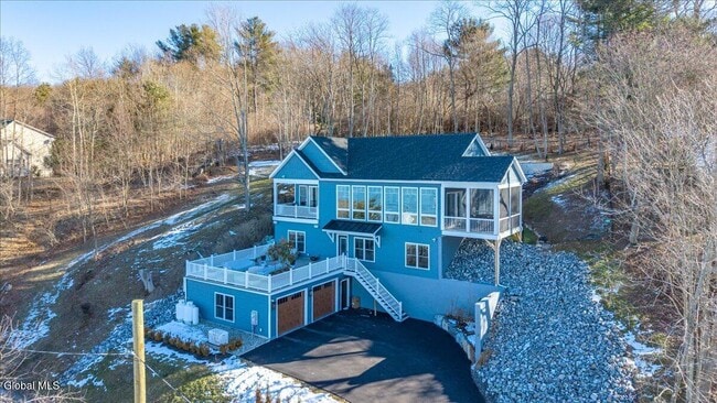 Foto del edificio - 91 Rodgers Ln