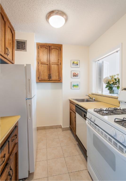 Building Photo - 0 bedroom in New York NY 10075