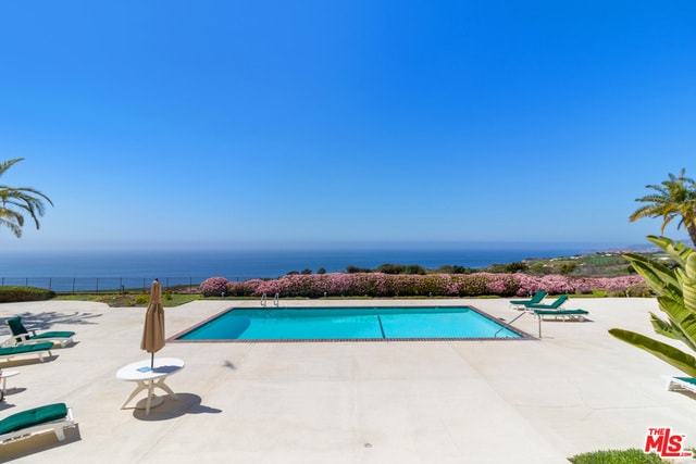 Building Photo - 3200 La Rotonda Dr