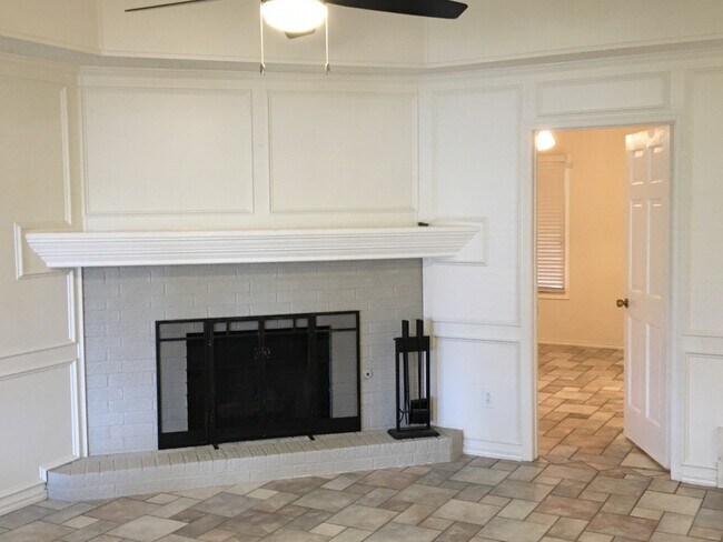 Foto del edificio - 4926 64th St