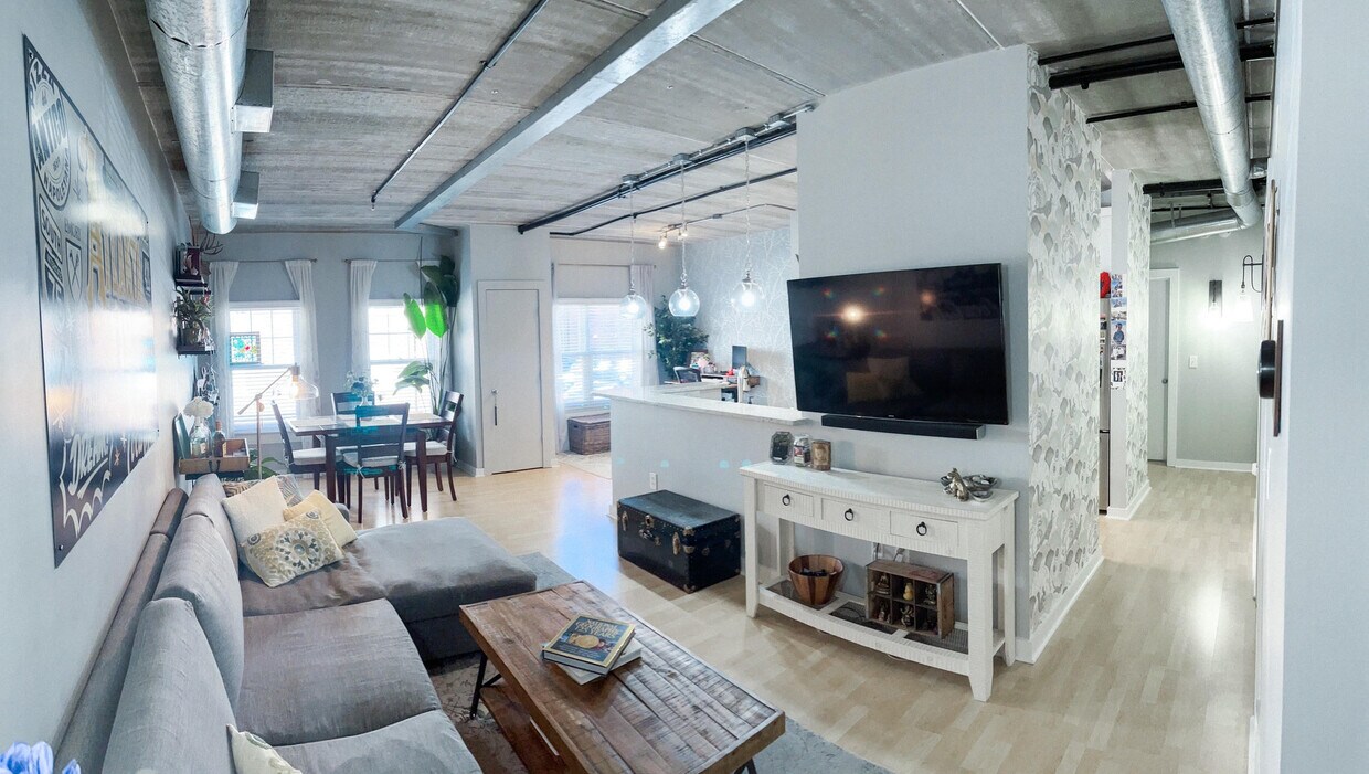 Living Room - 800 Peachtree St NE
