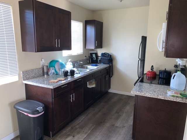 Foto principal - 2625 S Van Patten St