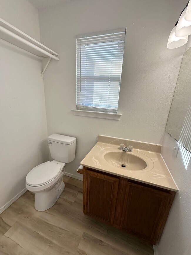 Building Photo - S0064-MF2-E1