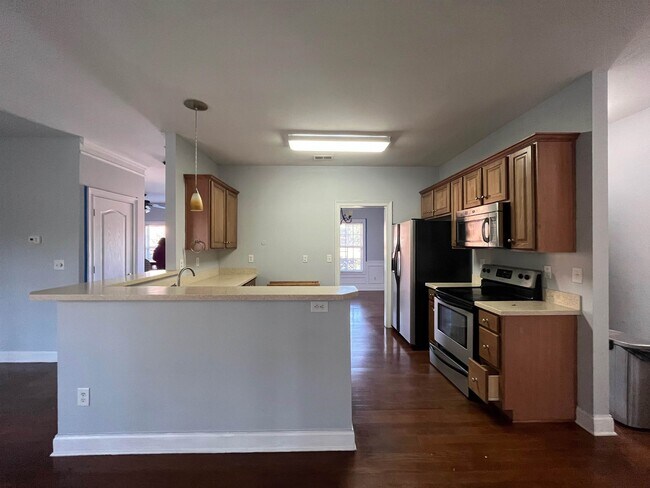 Building Photo - 1080 Brookshire Court