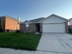 Building Photo - 12016 Shine Ave