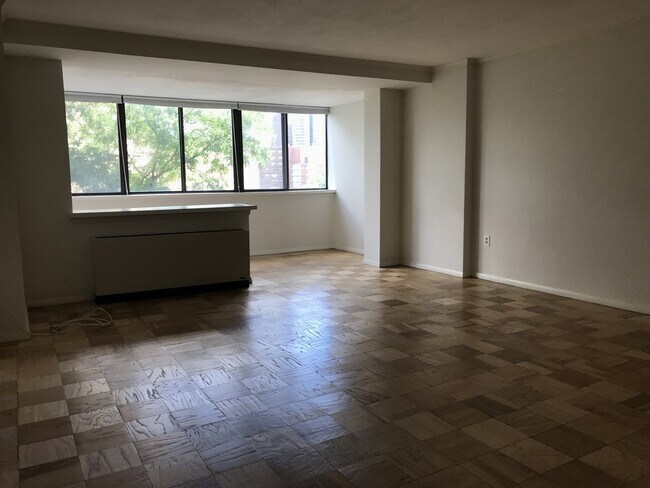 Foto del edificio - 6 Whittier Pl