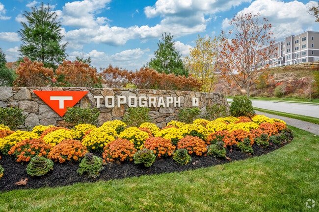 Building Photo - TOPOGRAPH