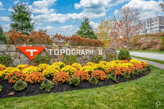 Building Photo - TOPOGRAPH