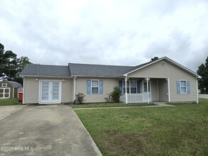 Building Photo - 1001 Sundown Dr