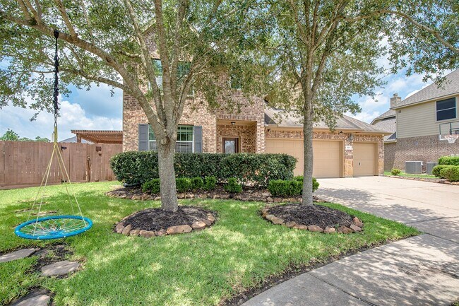 Foto del edificio - 2110 Stonehollow Ct