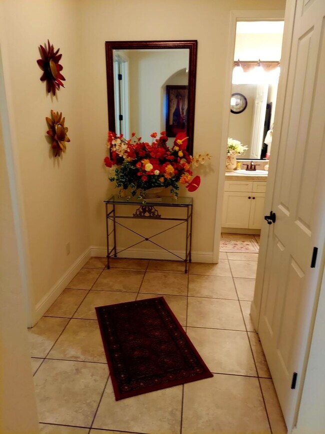 Foto del edificio - Single Family Home