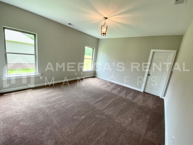 Building Photo - Home for Rent in Clanton, AL! Available to View Now!!!