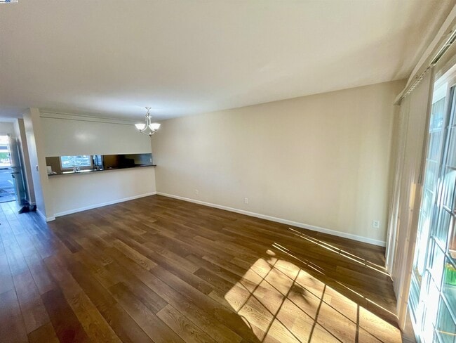 Foto del edificio - 7317 Starward Dr