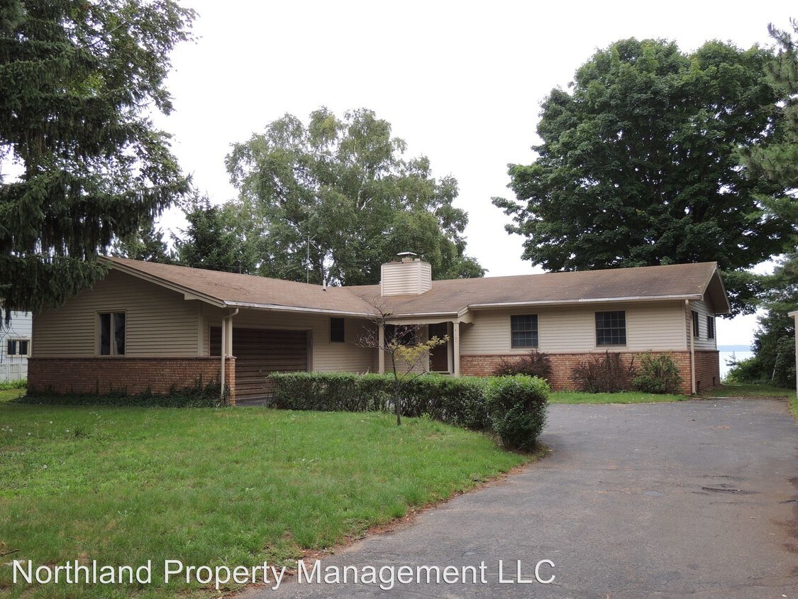 Foto principal - 4197 S West Bay Shore Dr
