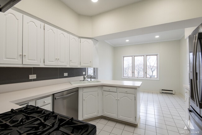 Building Photo - 9701 S Keeler Ave